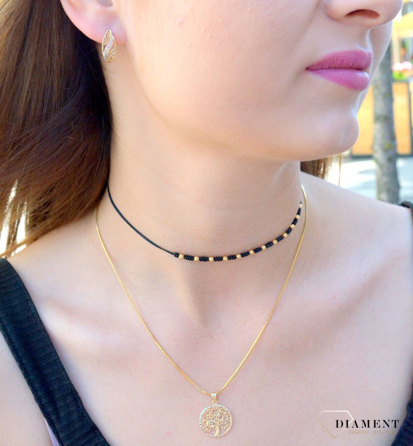 Kolczyki złote 333 listki z białym złotem KL 6168 333. Kolczyki złote z dodatkiem białego złota. Złote kolczyki damskie. Kolczyki próby 333. Kolczyki złote klasyczne. Kolczyki idealne na prezent. Kolczyki dla ukochanej..jpg